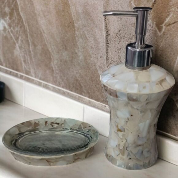 Capiz Shell Mosaic Soap Dispenser Set Of 2 Dish Mother Of Pearl Glass Bathroom.  - Picture 15 of 16